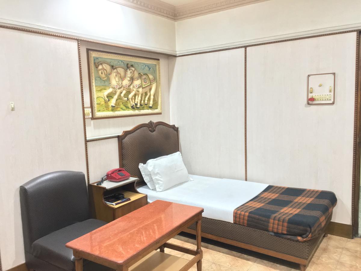 Nalanda Hotel Джамшедпур Екстер'єр фото